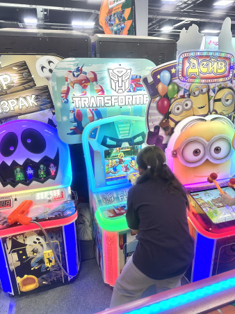 Детский игровой аппарат Экран Стрелялка "Робот"